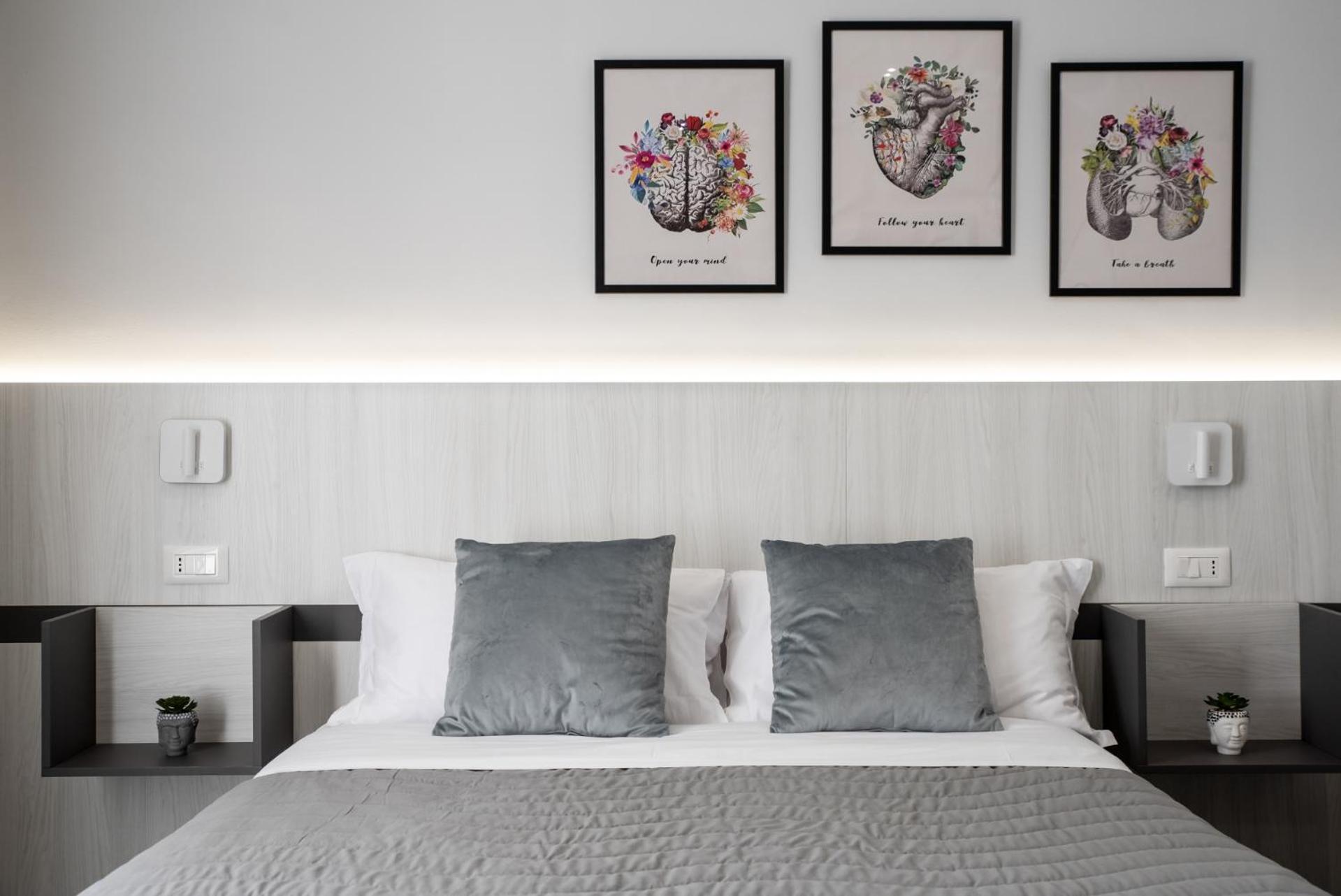 Karma6rooms